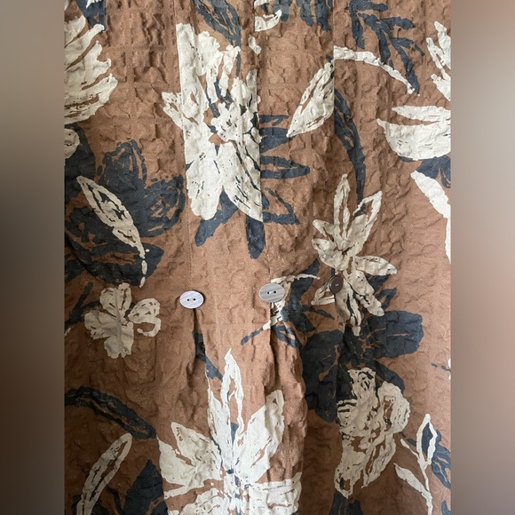 Habitat Clothes to Live In Brown Button Up Floral Crinkle Blouse XL - Picture 5 of 5
